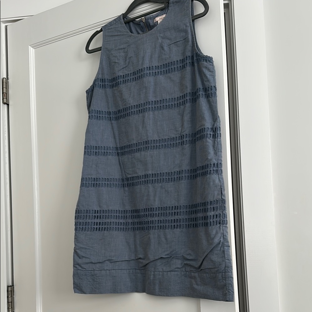 Elegant Blue Sleeveless Dress